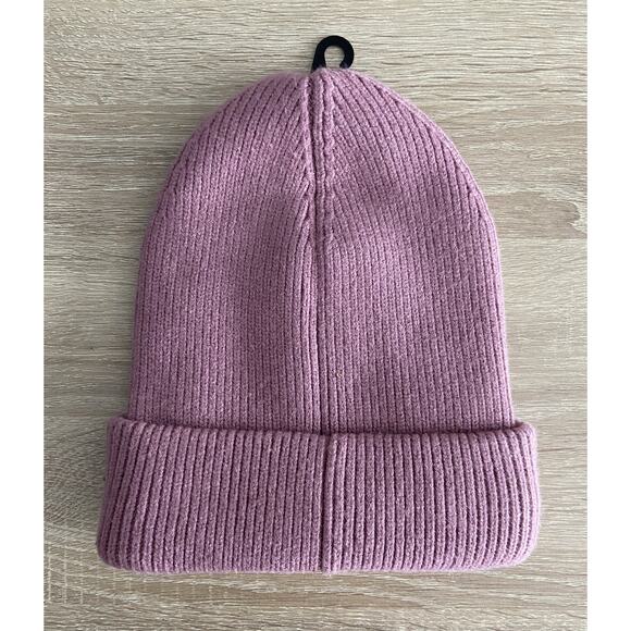 Levi's Men's Beanie Lined Chunky Soft Rib Knit Solid Pink One Size - Picture 2 of 6